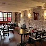 Au Rendez-vous Des Amis Hotel 2*