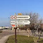 Au Rendez-vous Des Amis Hotel