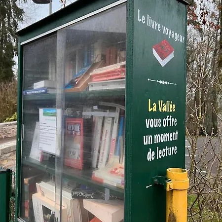 Hotel Au Rendez-vous Des Amis 2*