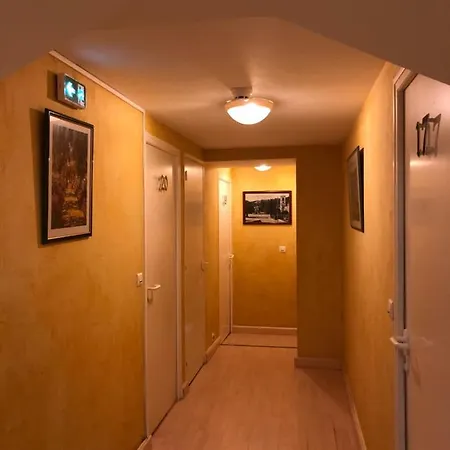 Au Rendez-vous Des Amis שומון