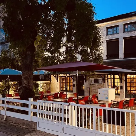 Hotel Au Rendez-vous Des Amis