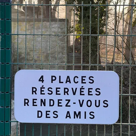 Au Rendez-vous Des Amis 2* שומון