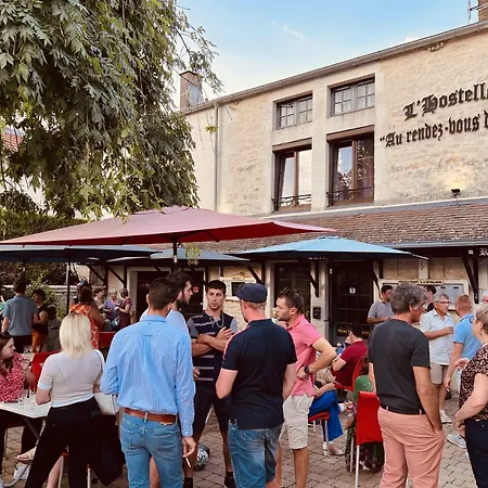 Hotel Au Rendez-vous Des Amis 2*