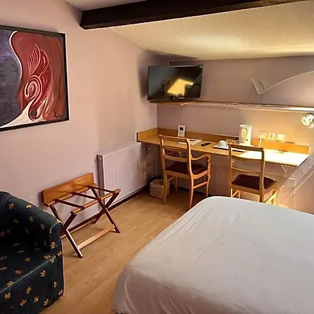 Au Rendez-vous Des Amis Hotel 2*